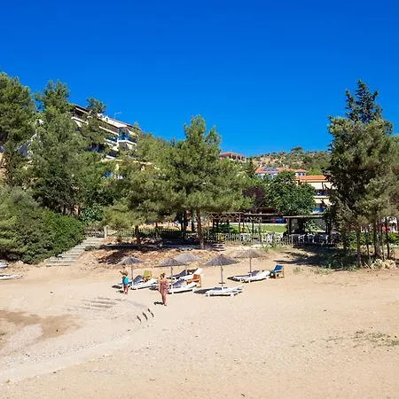 Hotel Rodon House 3*