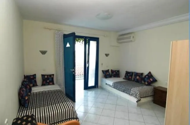 Hotel Rodon House 3*