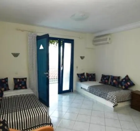 فندق Rodon House 3*