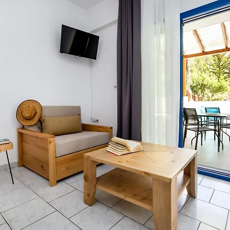 Отель Rodon House 3*