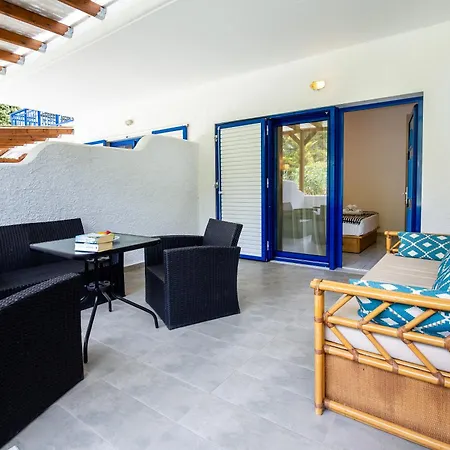 Rodon House 3* Лименария