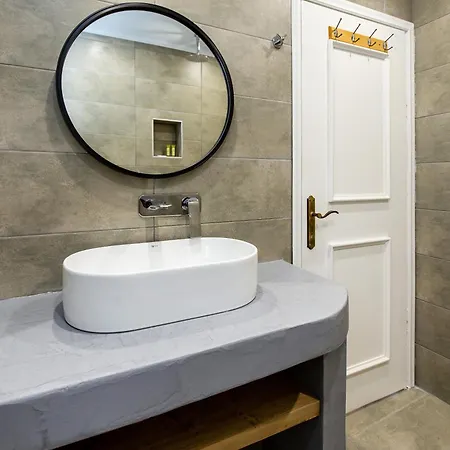 Rodon House 3*