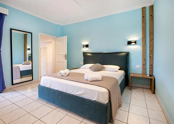 Otel Rodon House 3*